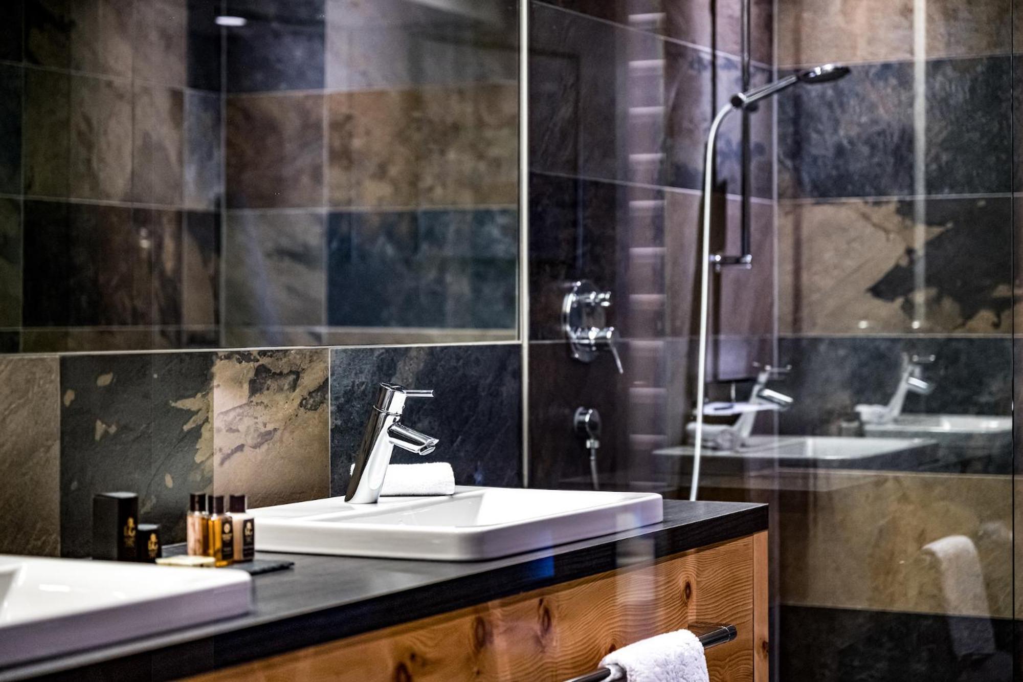 Hotel Edelweiss & Gurgl โอเบอร์กัวร์เกิล ห้อง รูปภาพ