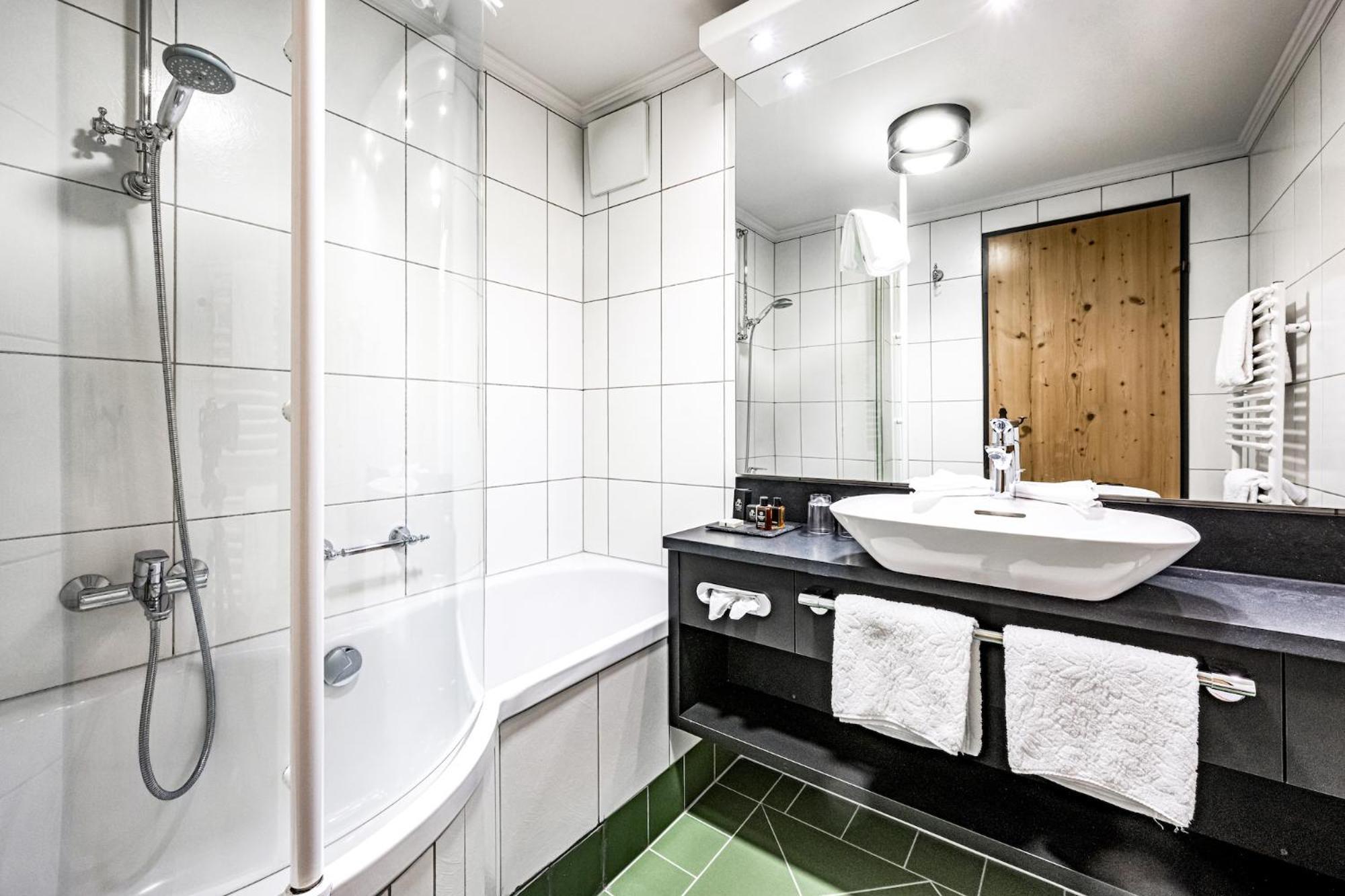 Hotel Edelweiss & Gurgl โอเบอร์กัวร์เกิล ห้อง รูปภาพ