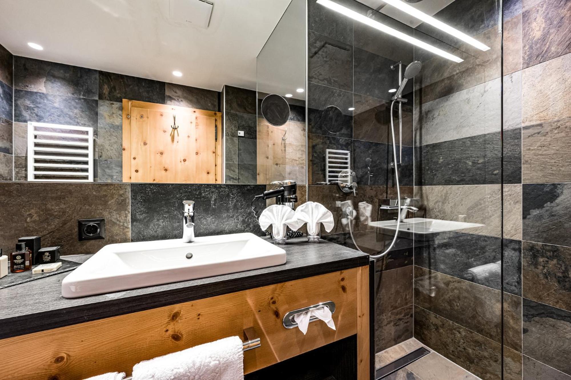 Hotel Edelweiss & Gurgl โอเบอร์กัวร์เกิล ห้อง รูปภาพ